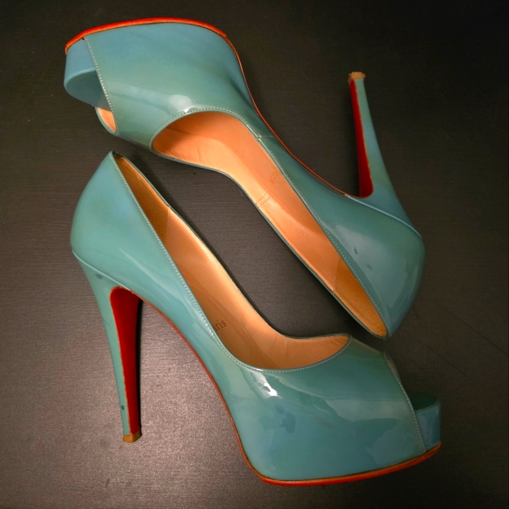 Christian Louboutin Teal Patent Leather Peep-Toe Pumps with Red Soles